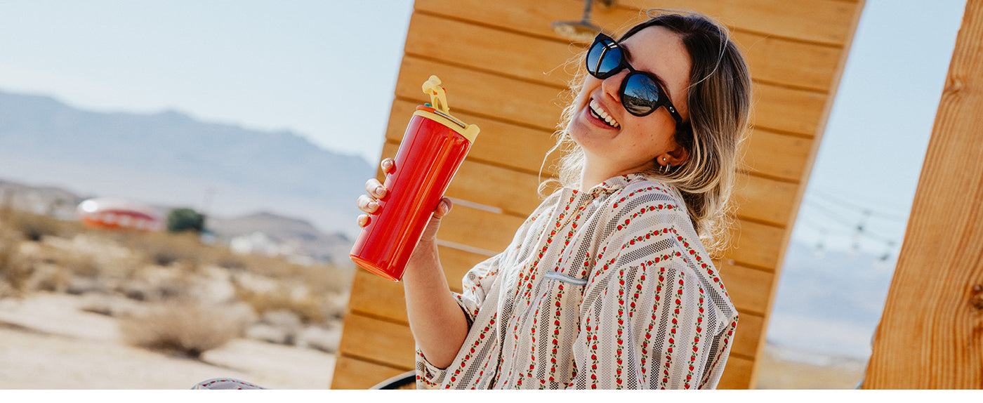 Innovative Ice-Ready Lid: Add ice cubes directly through the lid without unscrewing — no mess, no hassle. Enjoy chilled drinks faster and keep beverages at the ideal temperature for hours.